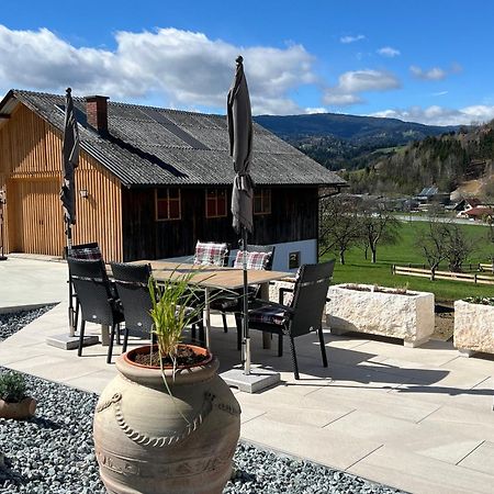 Sonnenschein Appartement- Und Ferienhaus Mit Terrasse Und Garten Eibiswald Bagian luar foto