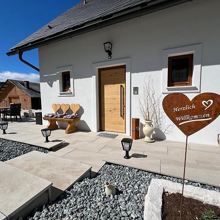 Sonnenschein Appartement- Und Ferienhaus Mit Terrasse Und Garten Eibiswald Bagian luar foto