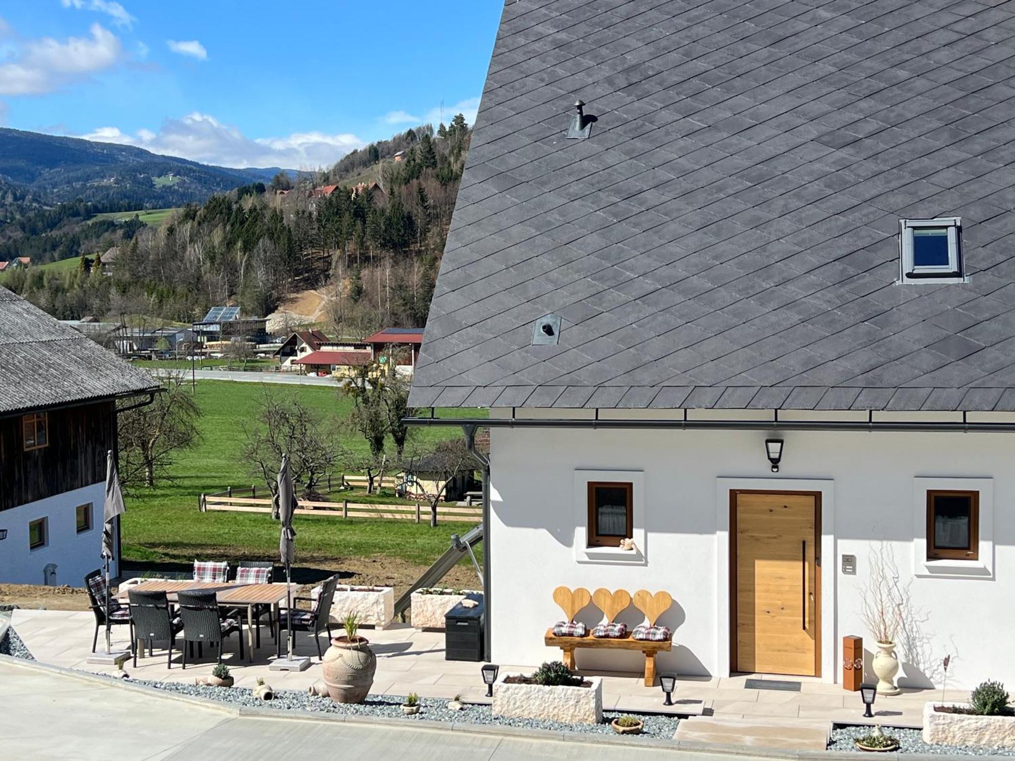 Sonnenschein Appartement- Und Ferienhaus Mit Terrasse Und Garten Eibiswald Bagian luar foto